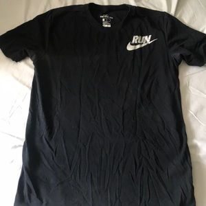 Nike men’s shirt. Run. Size medium.